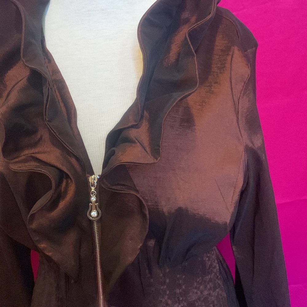 Women’s Brown Ruffled Zip-Front Jacket, size L - Picture 8 of 9